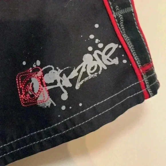 Rip Zone Rare  90’s Board Shorts, Adjustable Waist, Embroidered - Picture 3 of 14